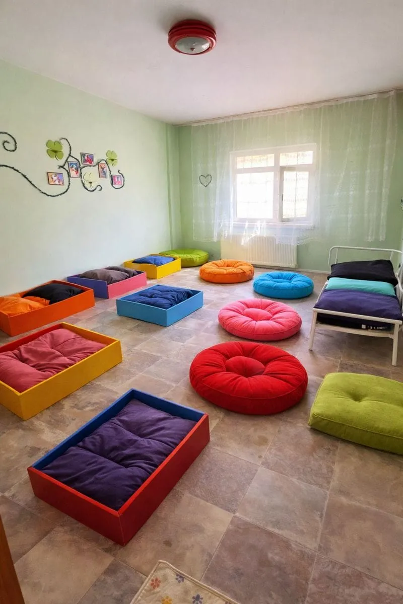 Küçük Irk Odası - 4